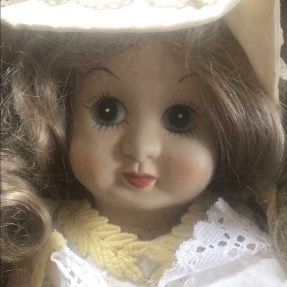 Seymour Mann Porcelain Doll - Picture 8 of 8